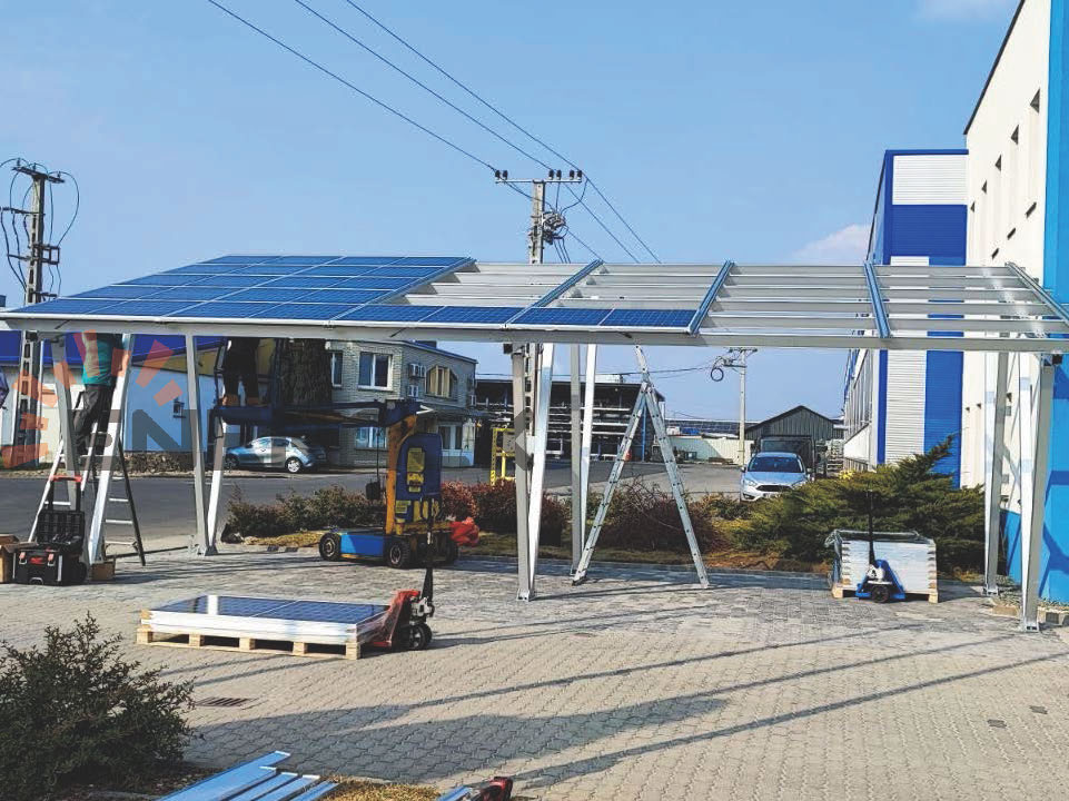 12 kW wasserdichtes Carport Solarmontagesystem in Ungarn