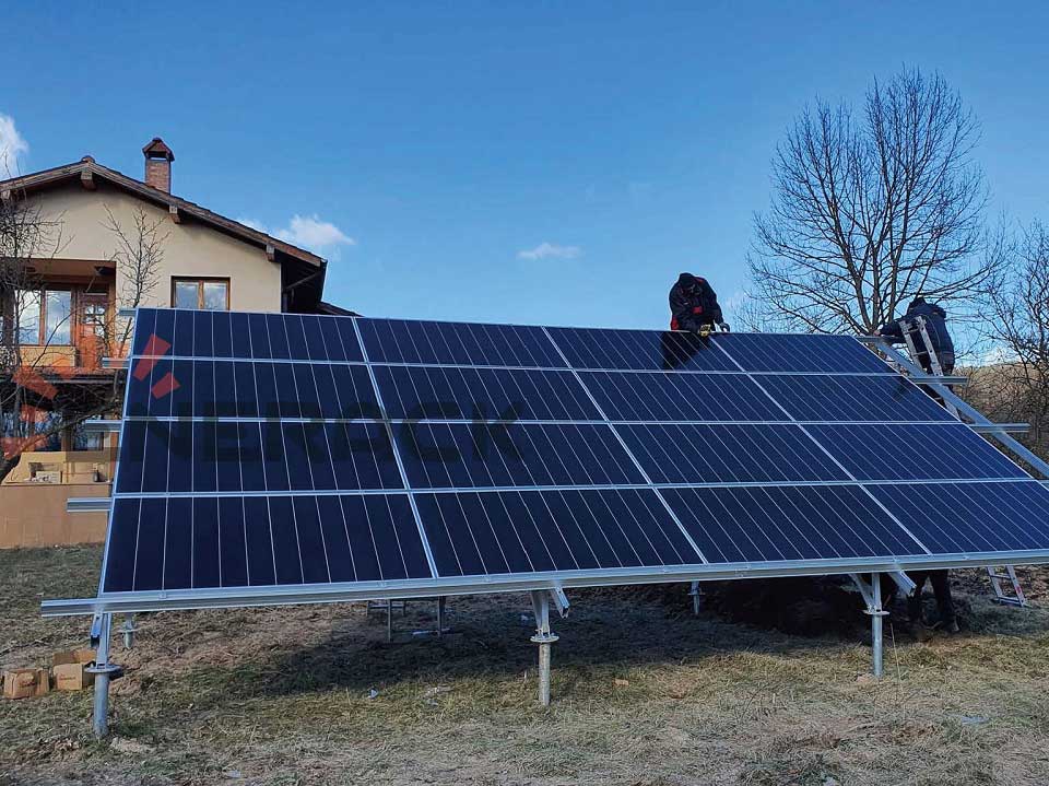 5 kW-Standard Bodenmontagesystem in Bulgarien