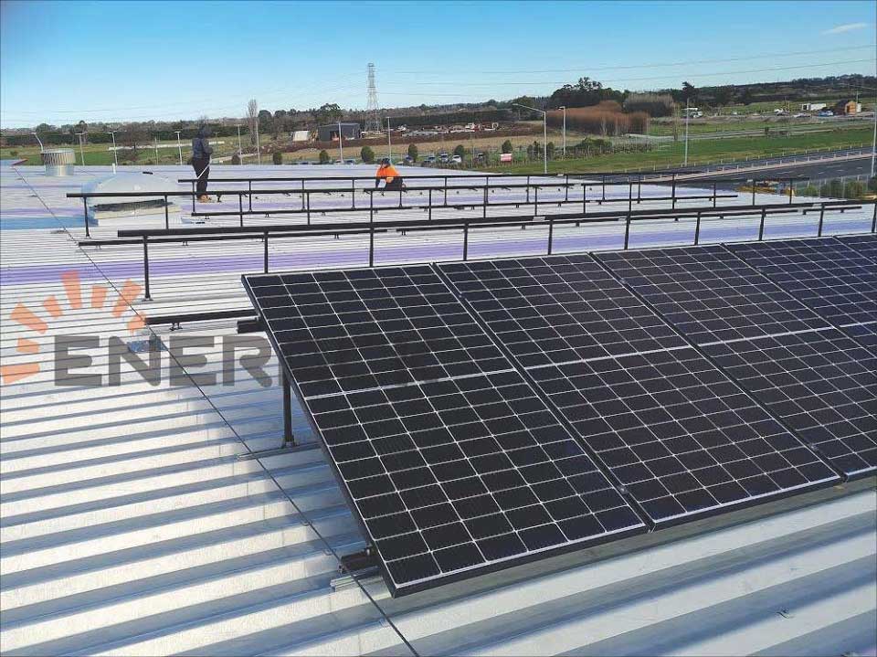 35 kW Dachsystem mit verstellbarer Neigung in Neuseeland