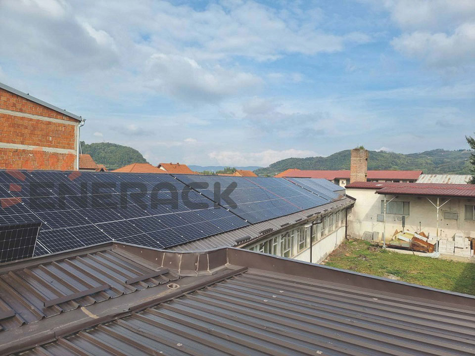 144 kW 26 mm Mini-Schiene für Trapezbleche in Serbien