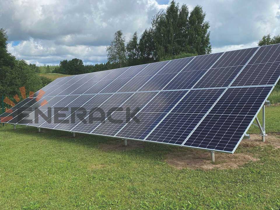 12 kW-Standard Bodenmontagesystem in Lettland