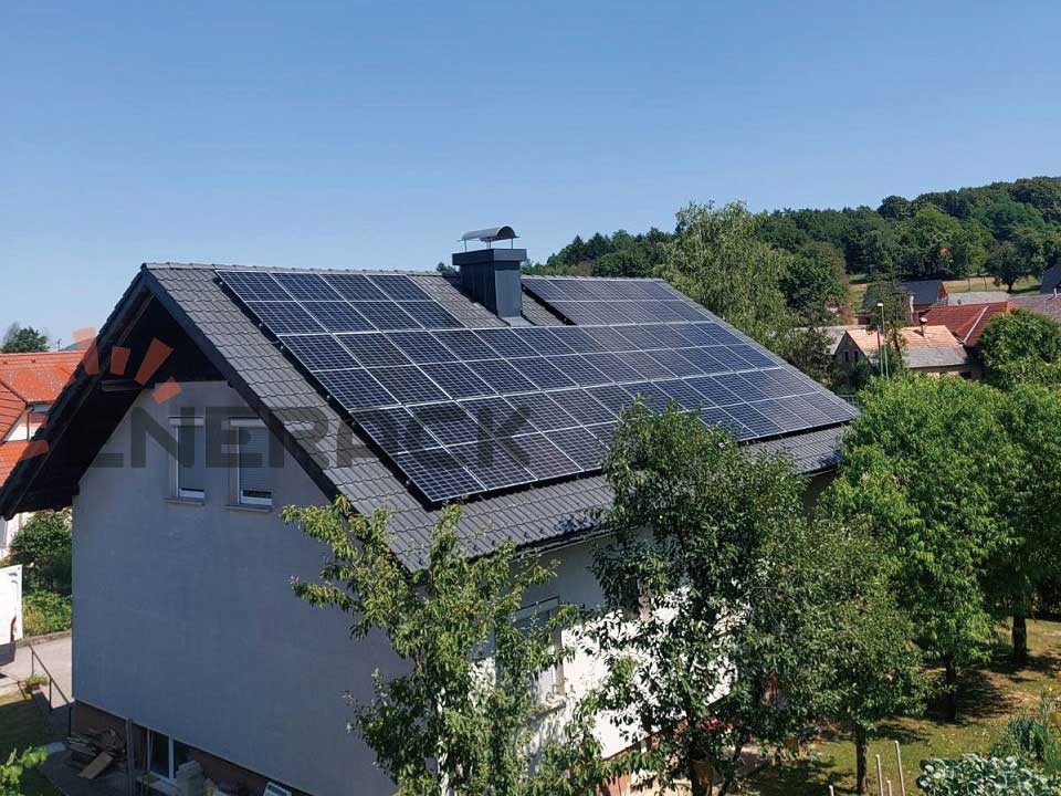 13 kW T20 Ziegel-Dachhakensystem in Slowenien